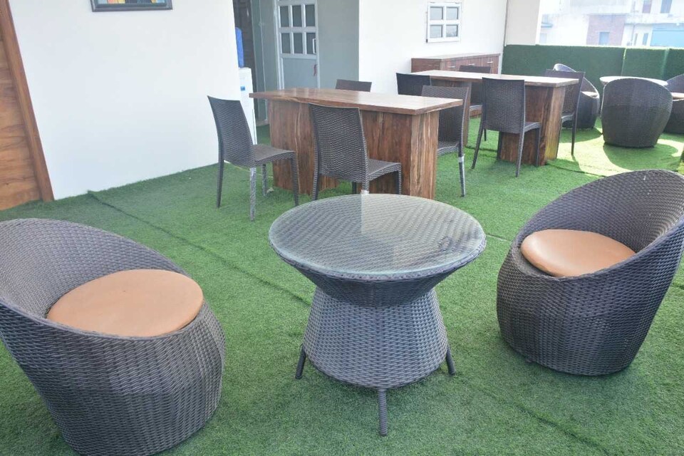 POP A Hotel Brown Wood Near PVR Ansal Plaza Greater Noida, Greater Noida, Noida