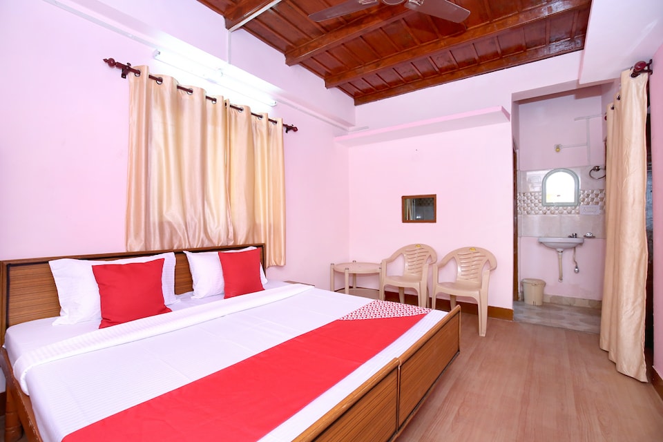 OYO 12795 Home 2BHK Hill View Shoghi, Shoghi Shimla, Shimla