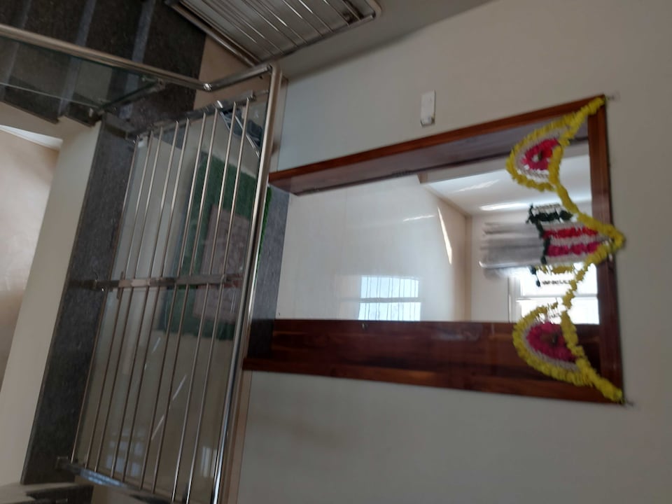 POP HOME 80752E Vande Mataram, Kulkarni's Residence, Nildoh Jaitala Nagpur , Hingna Road Nagpur, Nagpur