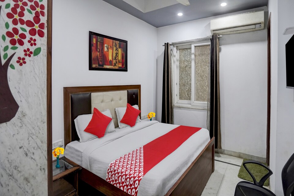 POP H K Hotel Noida  Near NSEZ Metro Station, Noida Expressway SEZ, Noida