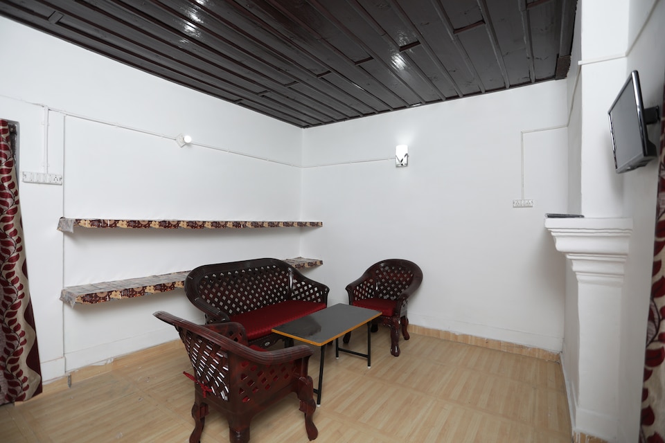 OYO Home 12797 Bhowali 1BHK, Bhowali Nainital, Nainital