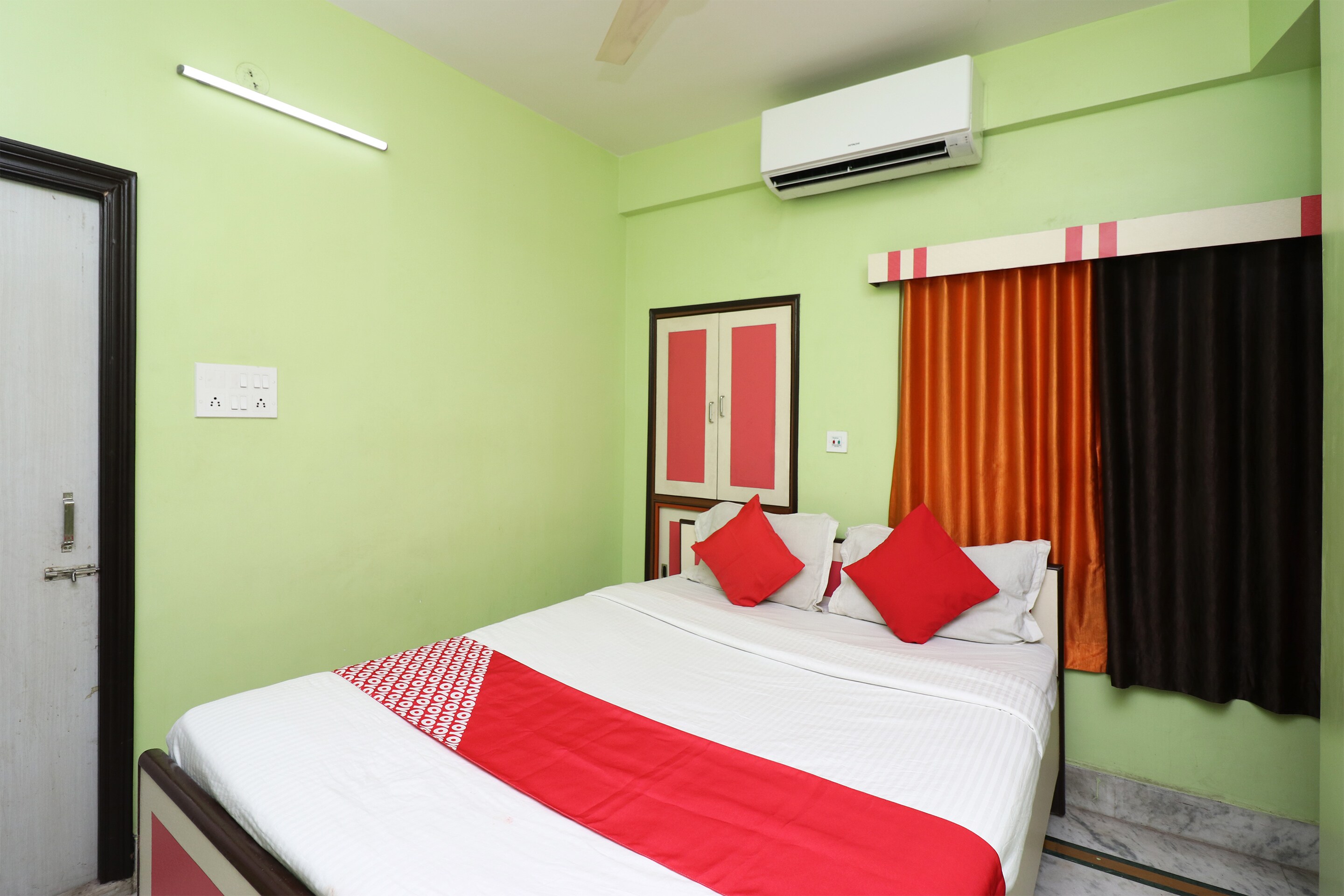 Hotels Dum Dum Airport No  Gate  Kolkata Starting    607 Upto