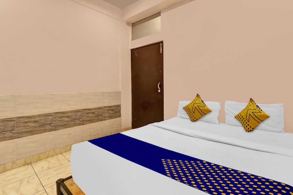 SPOT ON Ganesh Pashupsatinath In, Golghar, Gorakhpur