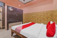 Hotel O Shamsher Palace