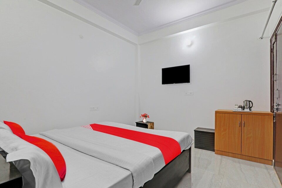  Live on LCK2809, Gomti Nagar Lucknow, Lucknow