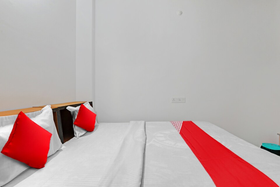  Live on LCK2809, Gomti Nagar Lucknow, Lucknow