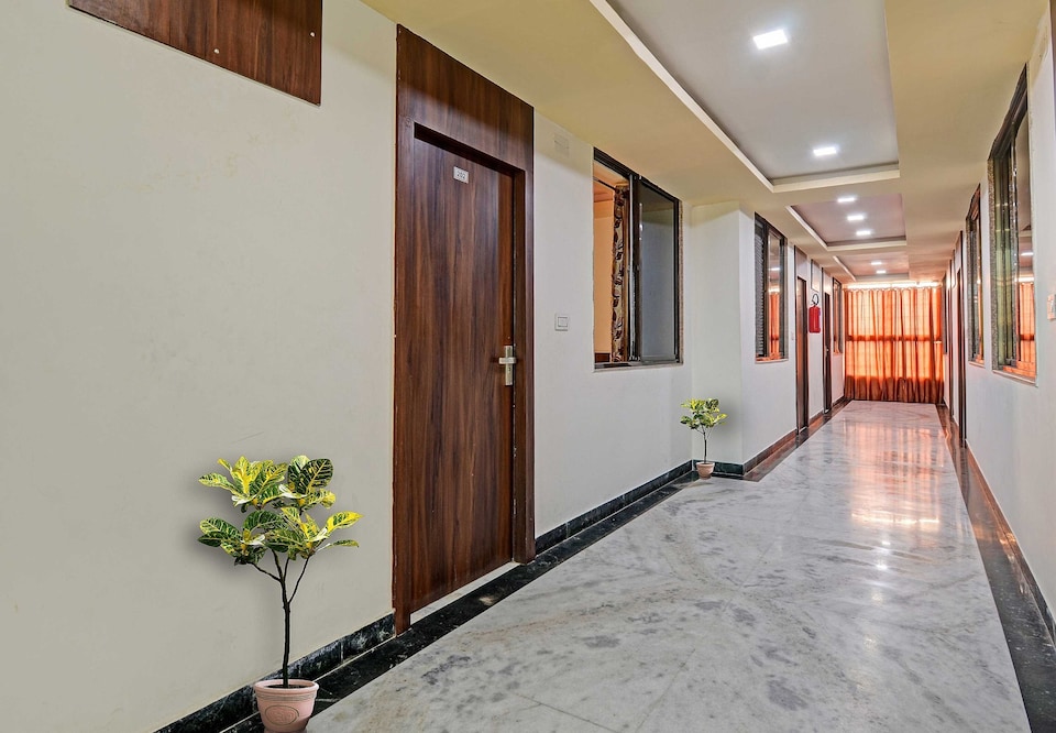 Collection O The Sunrise, Udaipur Central, Udaipur