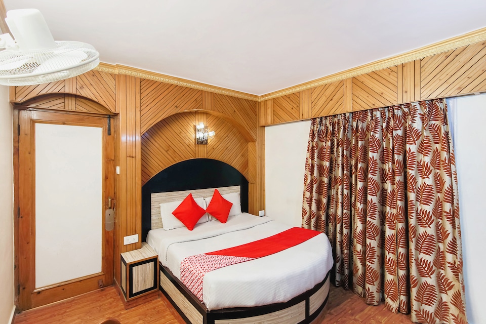 OYO 12815 HS Ram Bazar, The Mall Road-Shimla, Shimla