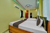 OYO Flagship Hotel Satyam Inn