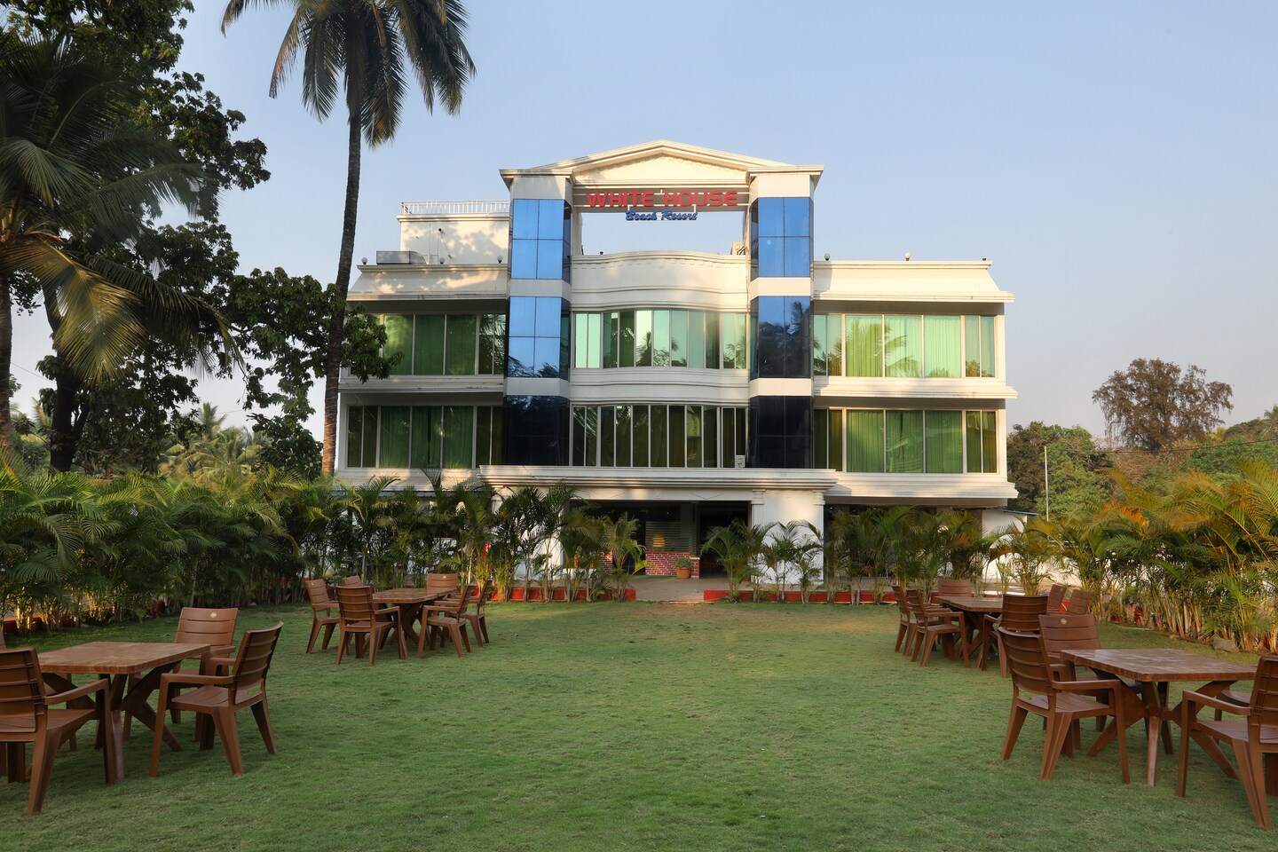 Oyo 12817 White House Beach Resort Alibag Hotel Reviews Oyo 12817 White House Beach Resort 1