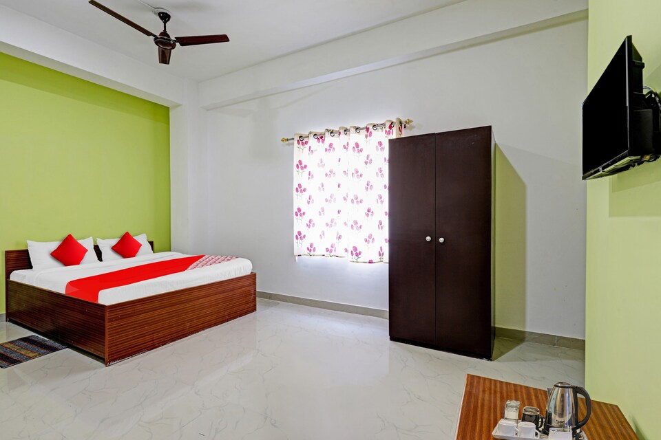 LIVE as GHY851, Hatigaon Guwahati, Guwahati