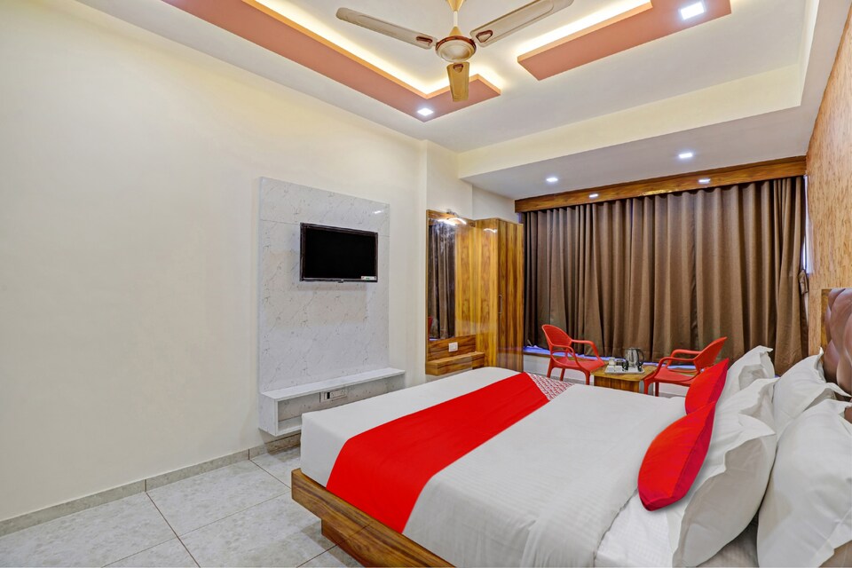 Flagship Hotel Relax, Rajpipla, Vadodara