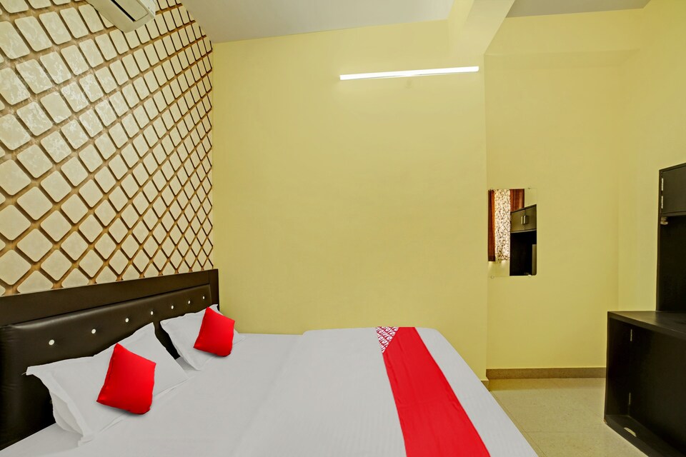 Hotel O SMALL TOWN, Vijay Nagar - Jabalpur, Jabalpur