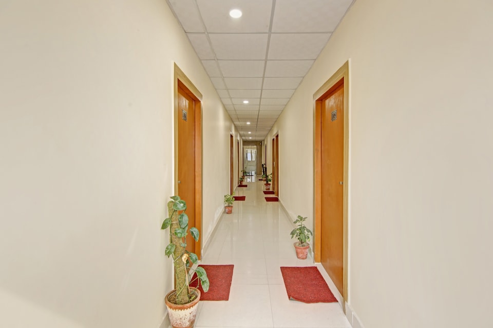 Hotel O The Grand RDC, Ghaziabad City, Ghaziabad