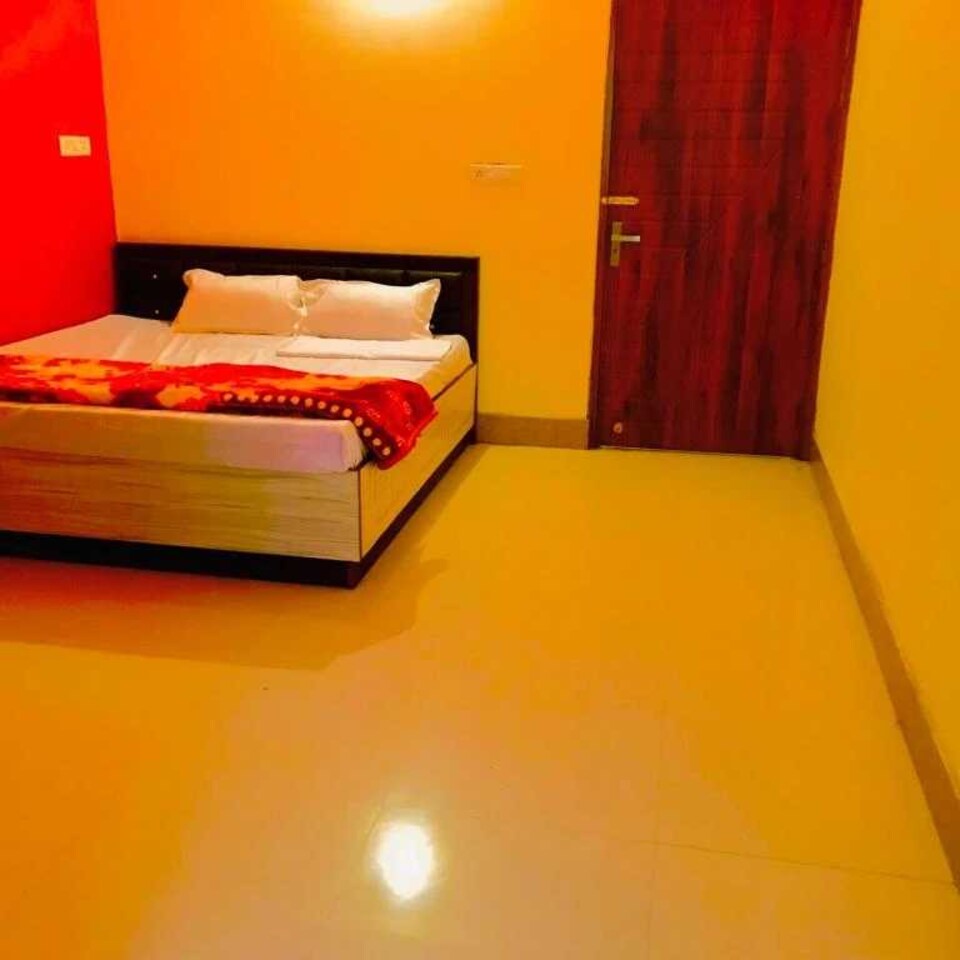 OYO Hotel Radhey Radhey, IIT Kanpur, Kanpur