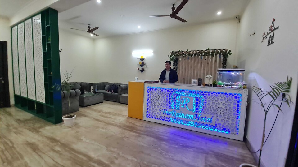 POP 80773G The Rainam Hotel, Medanta, Gurgaon