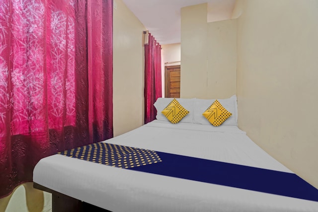 POP Padma Lodge Near Hyderabad Central