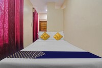 POP Padma Lodge Near Hyderabad Central