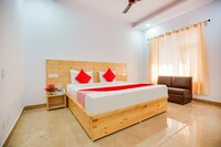 Flagship Hotel The King