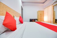 Flagship Hotel The King