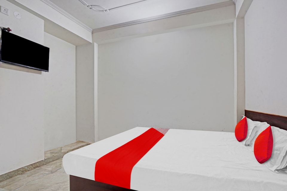 Hotel O Gajraj Inn, Patliputra Colony, Patna