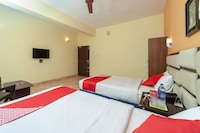 OYO Hotel C Gate Residency