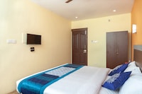 OYO Hotel C Gate Residency