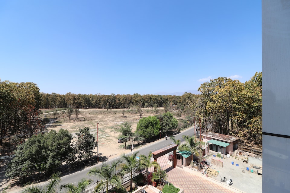 OYO 12823 Hotel Pearl Avenue, Sahastradhara Road, Dehradun