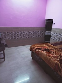 OYO Hotel Happy Stay