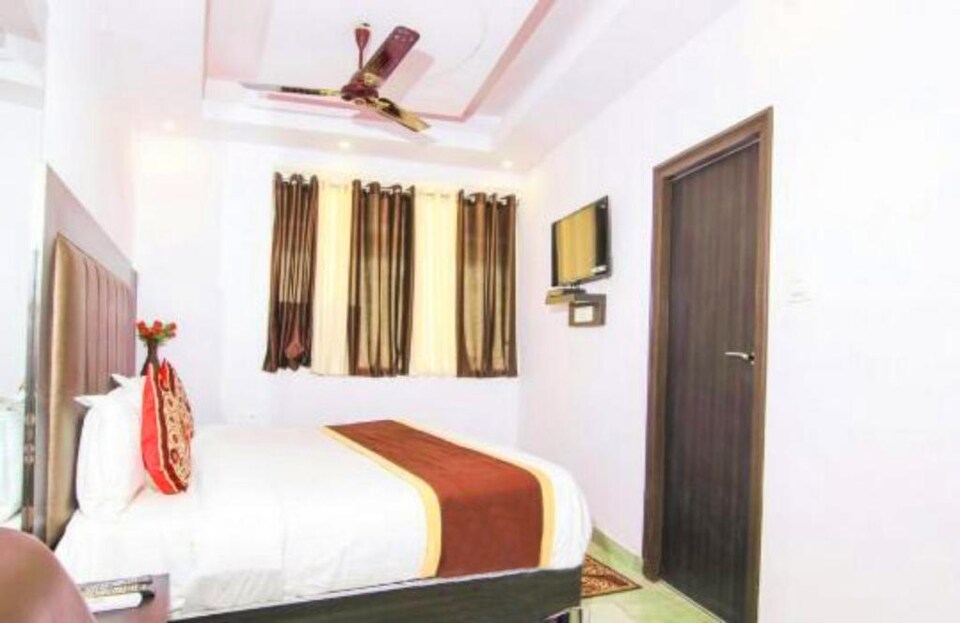 POP 80784G Hotel Stay Inn Charbagh Lucknow Junction, Charbagh Lucknow, Lucknow