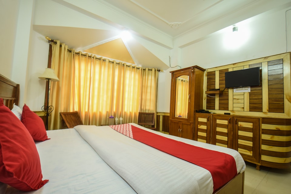 OYO 12825 Omkara Homestay, Kasauli, Kasauli