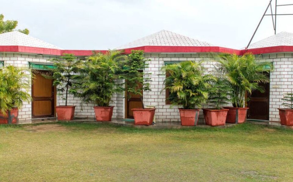 POP 80789K Jaipur Airport Hotel, Jaipur Airport, Jaipur