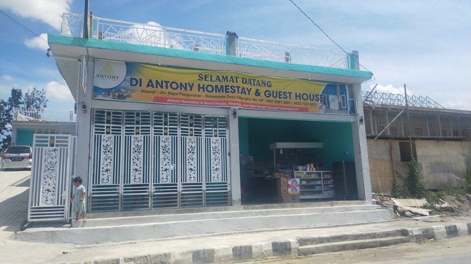 EXPRESS O 92194 Antony Homestay, Samosir, Samosir