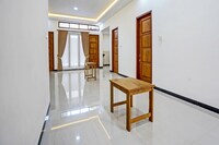 OYO Ipeda Family Residence 2