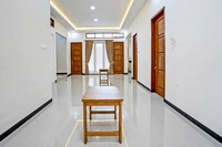 OYO Ipeda Family Residence 2