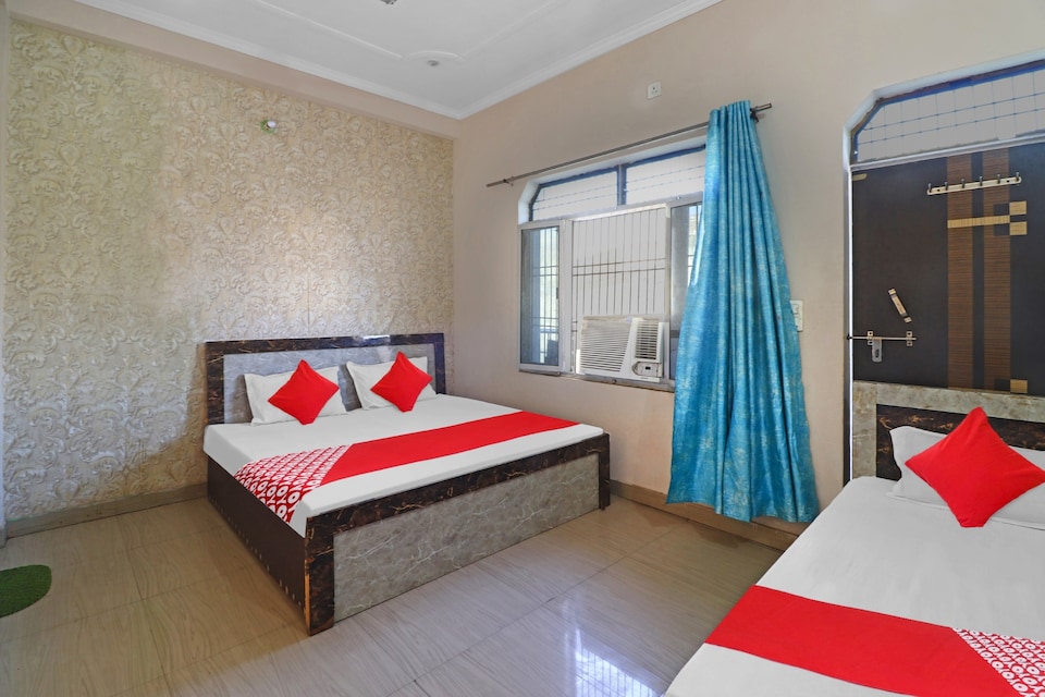 OYO Flagship Hotel Bhavya Inn, Iskcon Vrindavan, Vrindavan