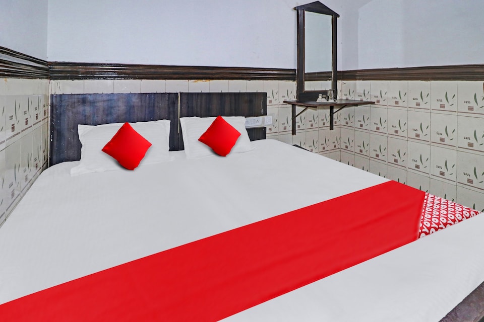 OYO Flagship Hotel Shree Palace and Restaurant, Station Road, Raipur