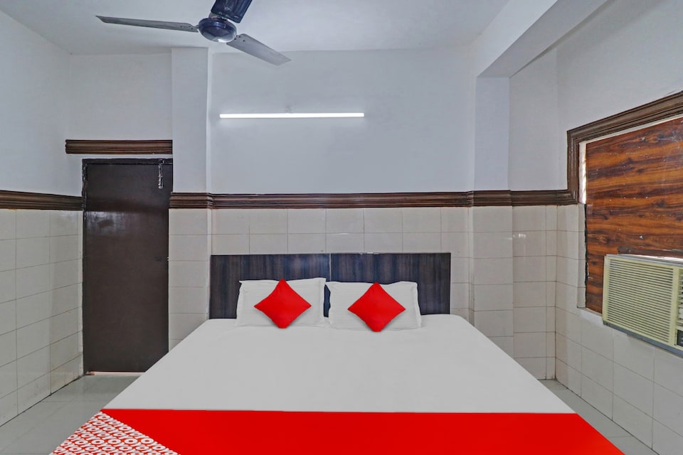 OYO Flagship Hotel Shree Palace and Restaurant, Station Road, Raipur