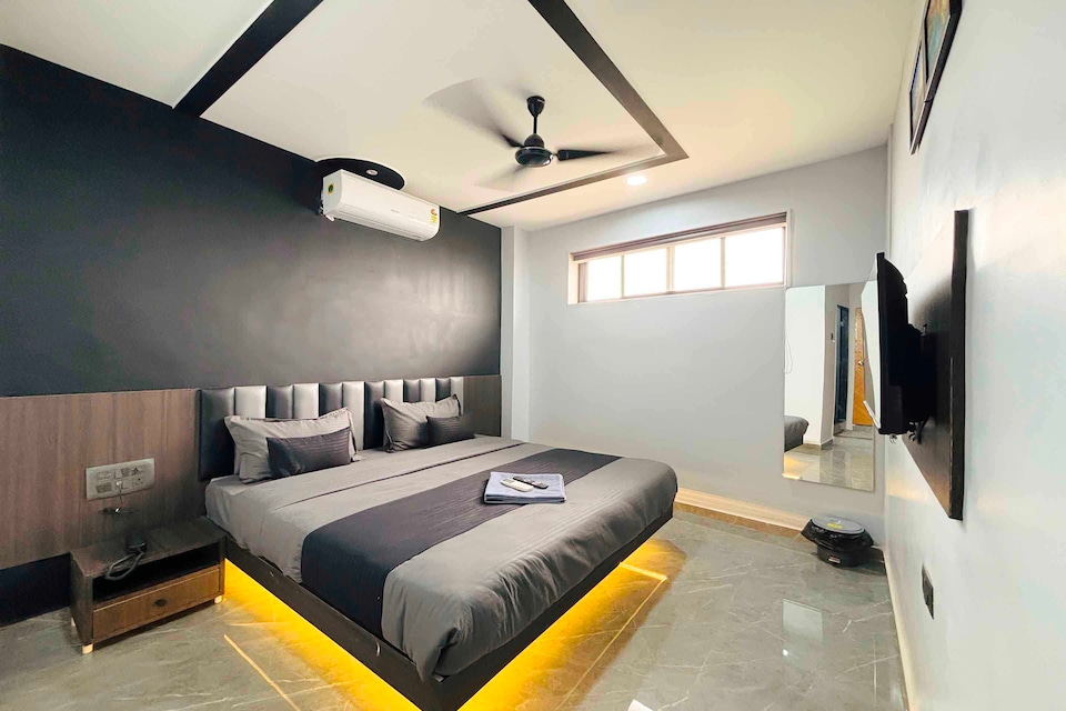 OYO 808065 Gray Rooms, Bardoli, Surat