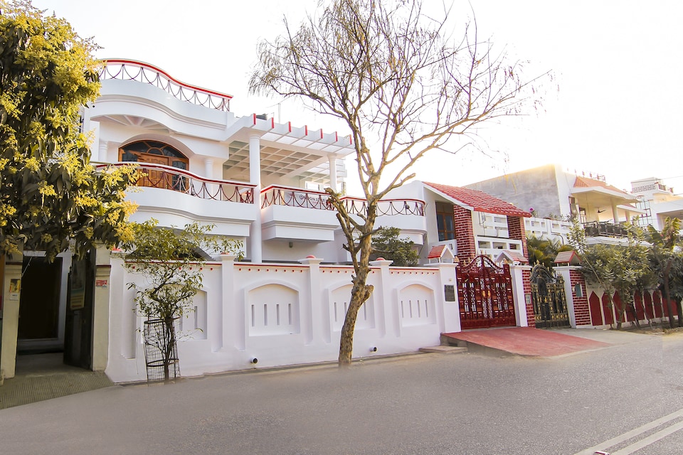 OYO 12857 D Moon Star, Gomti Nagar Lucknow, Lucknow