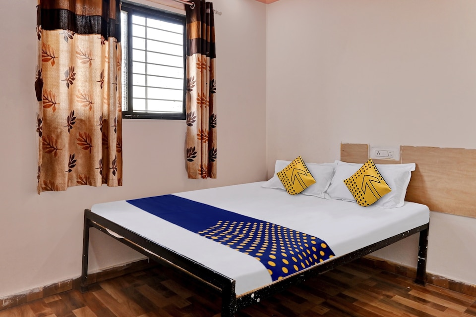 SPOT ON Hotel Manas Lodging And Restaurant, Nashik, Nashik