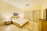 OYO 1025 Home Building 206, Discovery Gardens- 1Br (216)