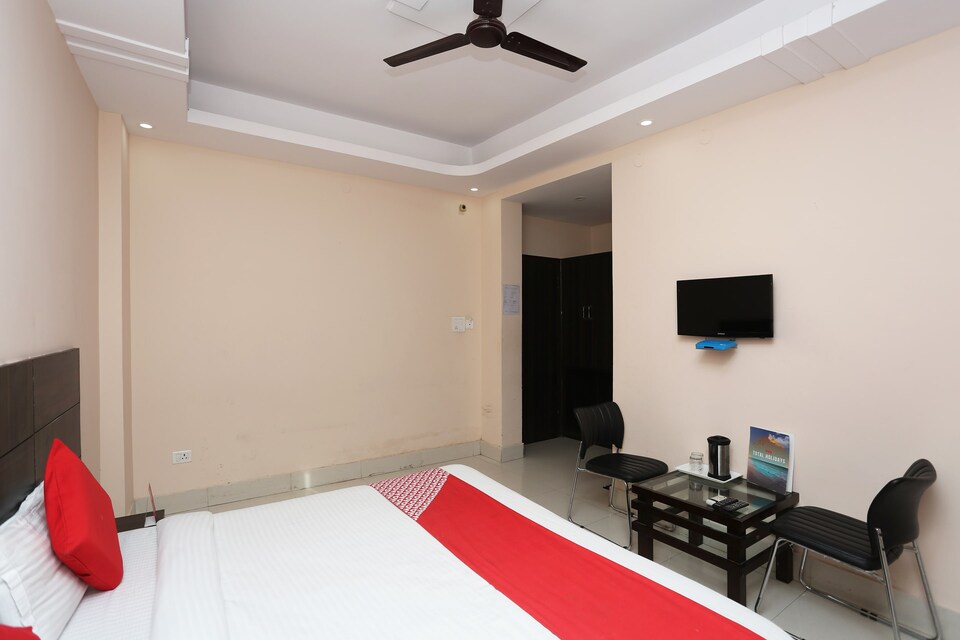 POP 80813D Hotel Aastha Palace, Haridwar Railway Station, Haridwar