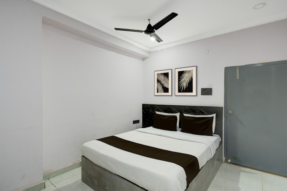 Super Collection O Karmanghat Bus Terminal Hyderabad Formerly Hotel Chirag Stays, LB Nagar-Ramoji, Hyderabad