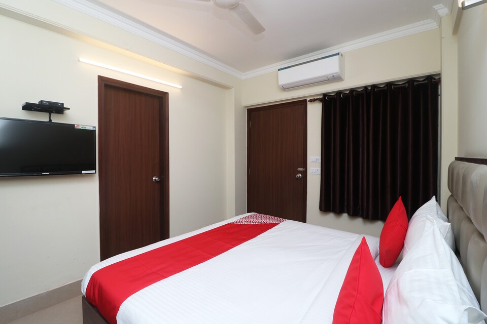 POP 80816G Hotel Central Plaza, Dehradun Railway Station, Dehradun