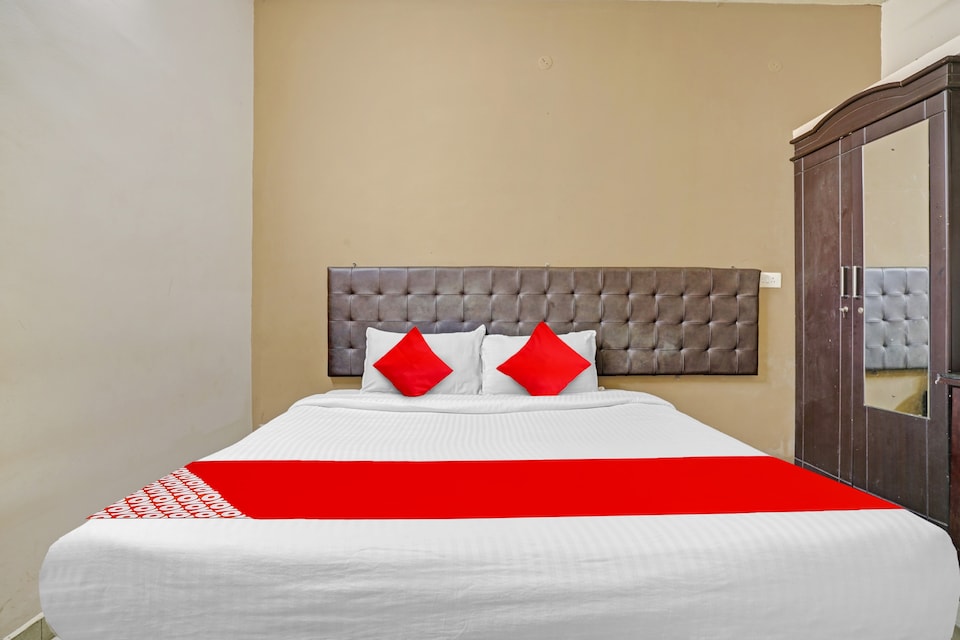 Flagship Thomson Garden, Vytilla Kochi, Kochi