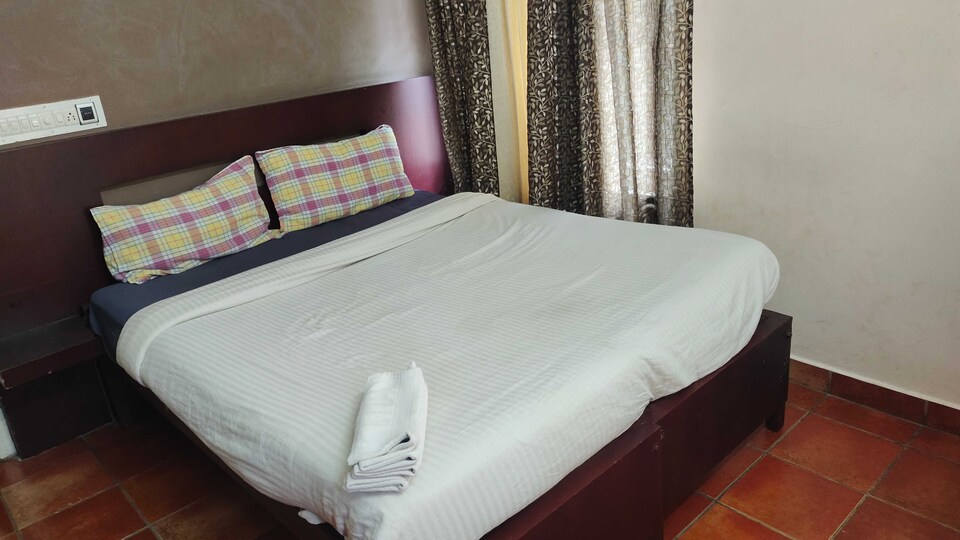 POP 80817E Kanadan Heritage, Vytilla Kochi, Kochi