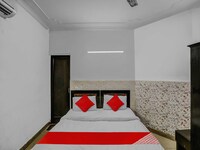 OYO Flagship M-1 Hotel