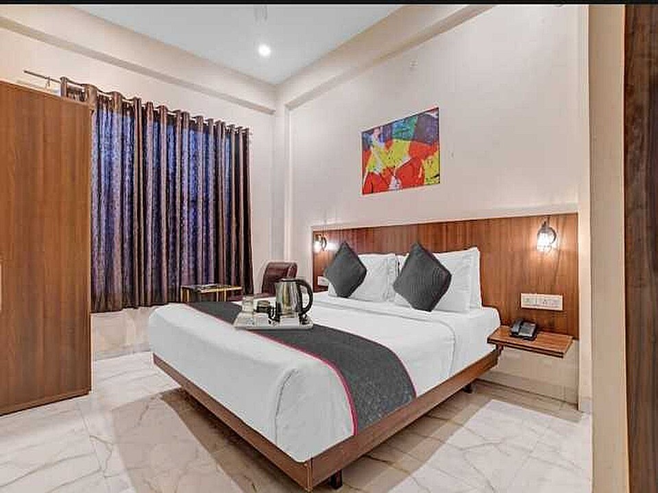 Capital O The Sunrise Courtyard, Hamidia Road Bhopal, Bhopal