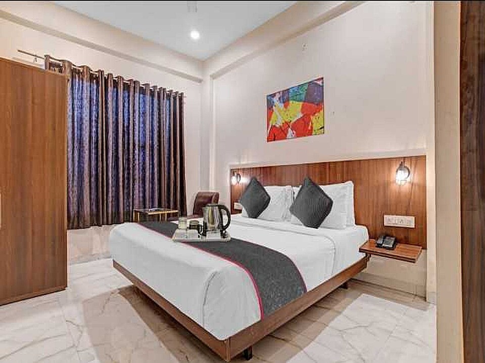 Capital O The Sunrise Courtyard, Hamidia Road Bhopal, Bhopal